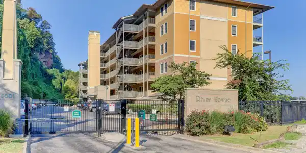 3001 River Towne Way