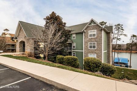 422 Pinnacle Point