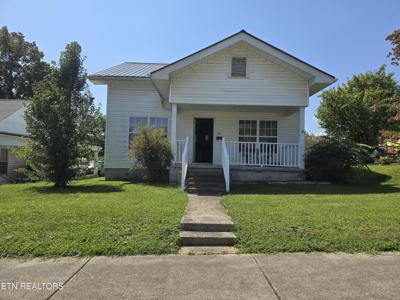 215 Walden Ave
