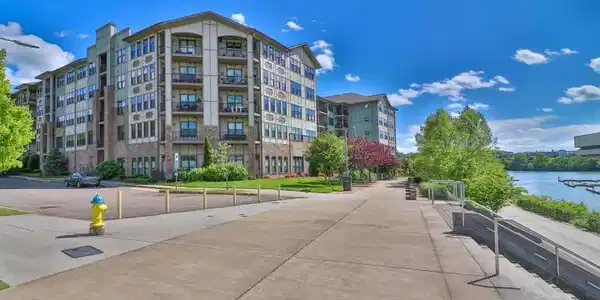445 W Blount Ave