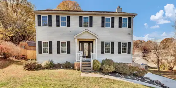 907 Pintail Rd
