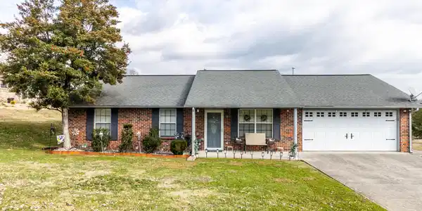 817 Spinnaker Rd