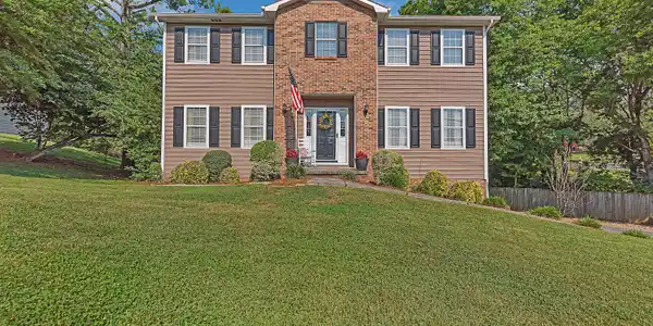 825 View Harbour Rd