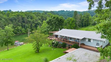 203 Wagon Lane