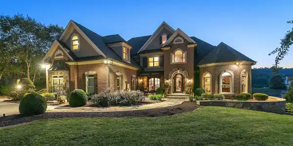 3660 Jackson Pointe Drive
