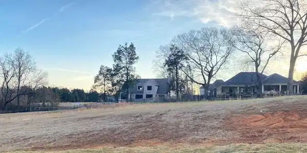1543 Regiment Way