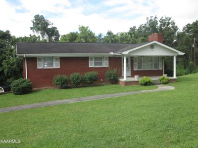 320 Lake Shore Lane