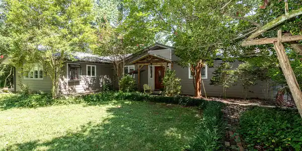 3555 Light Pink Rd