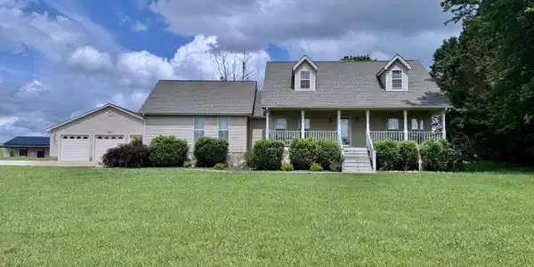 799 Riverbend Drive