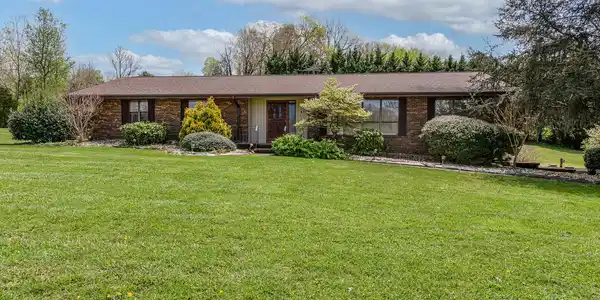 1043 Topside Rd