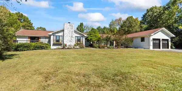 9923 Westland Drive