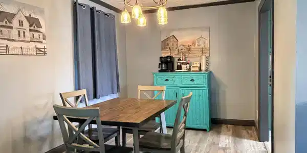 Image 4: Dining Room