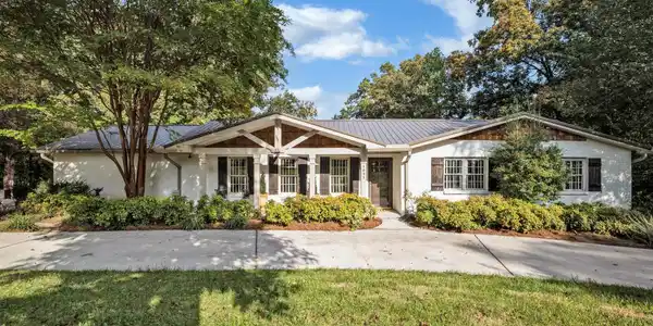 1031 Phelps Rd