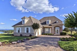 230 Hummingbird Drive