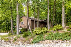 202 E Cove Drive