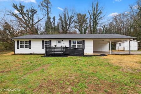 904 Valley Rd