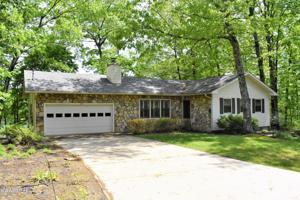 142 Canterbury Drive