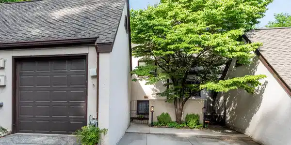 1498 Touraine Place