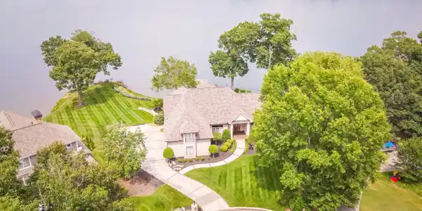 109 Driftwood Court