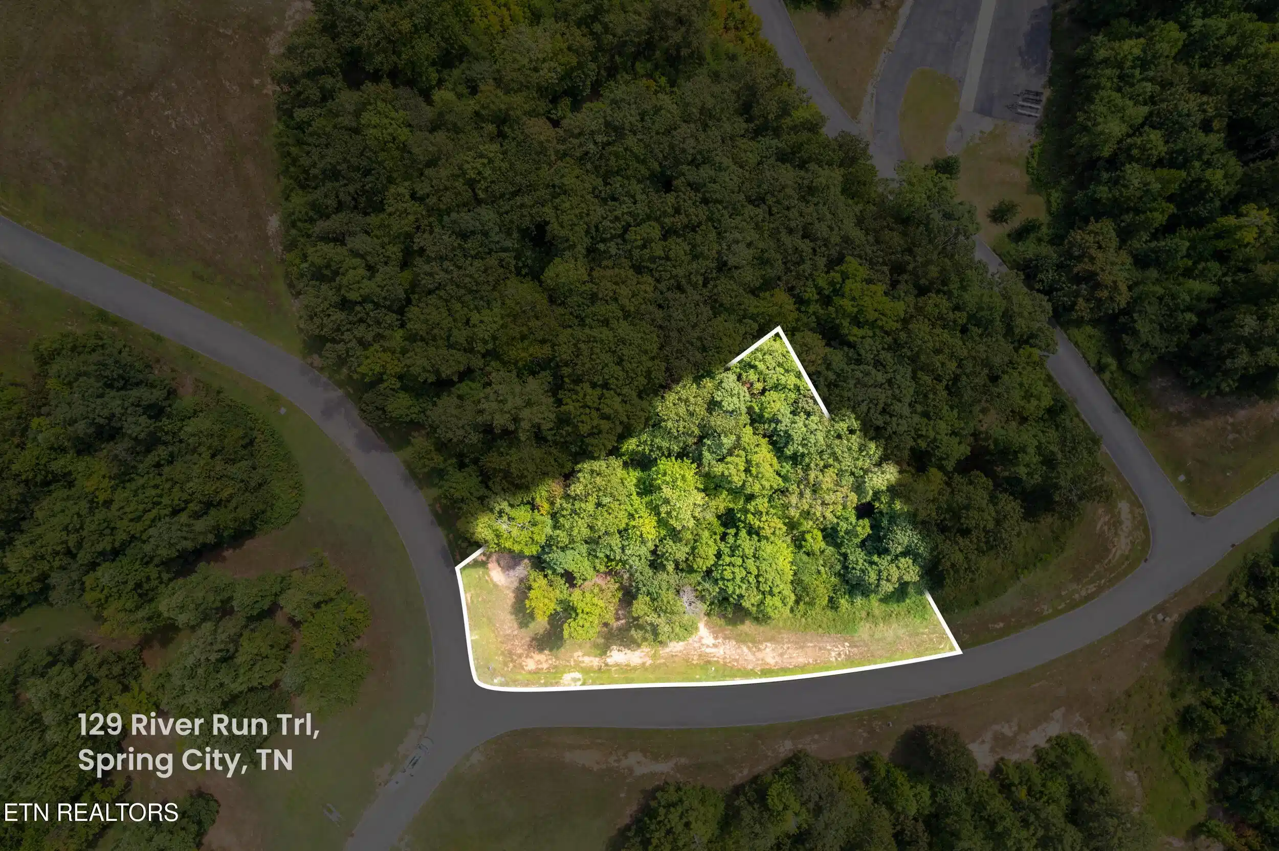 Image 1: 129 River Run Trail