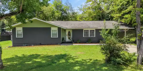 1101 SE Magnet Place