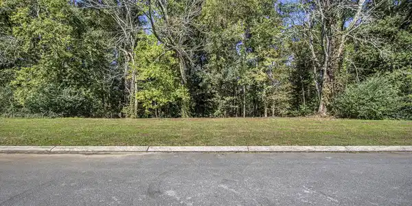 Lot 5 Melrose Place