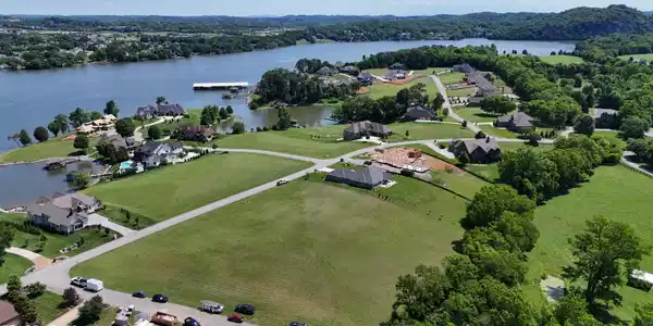 Topsail Court