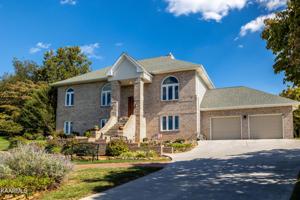 212 Kiowa Point