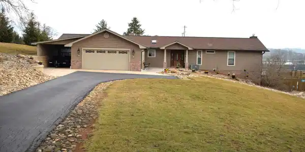 4210 Smoot Lane