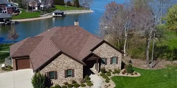 105 Harbor Point Cove