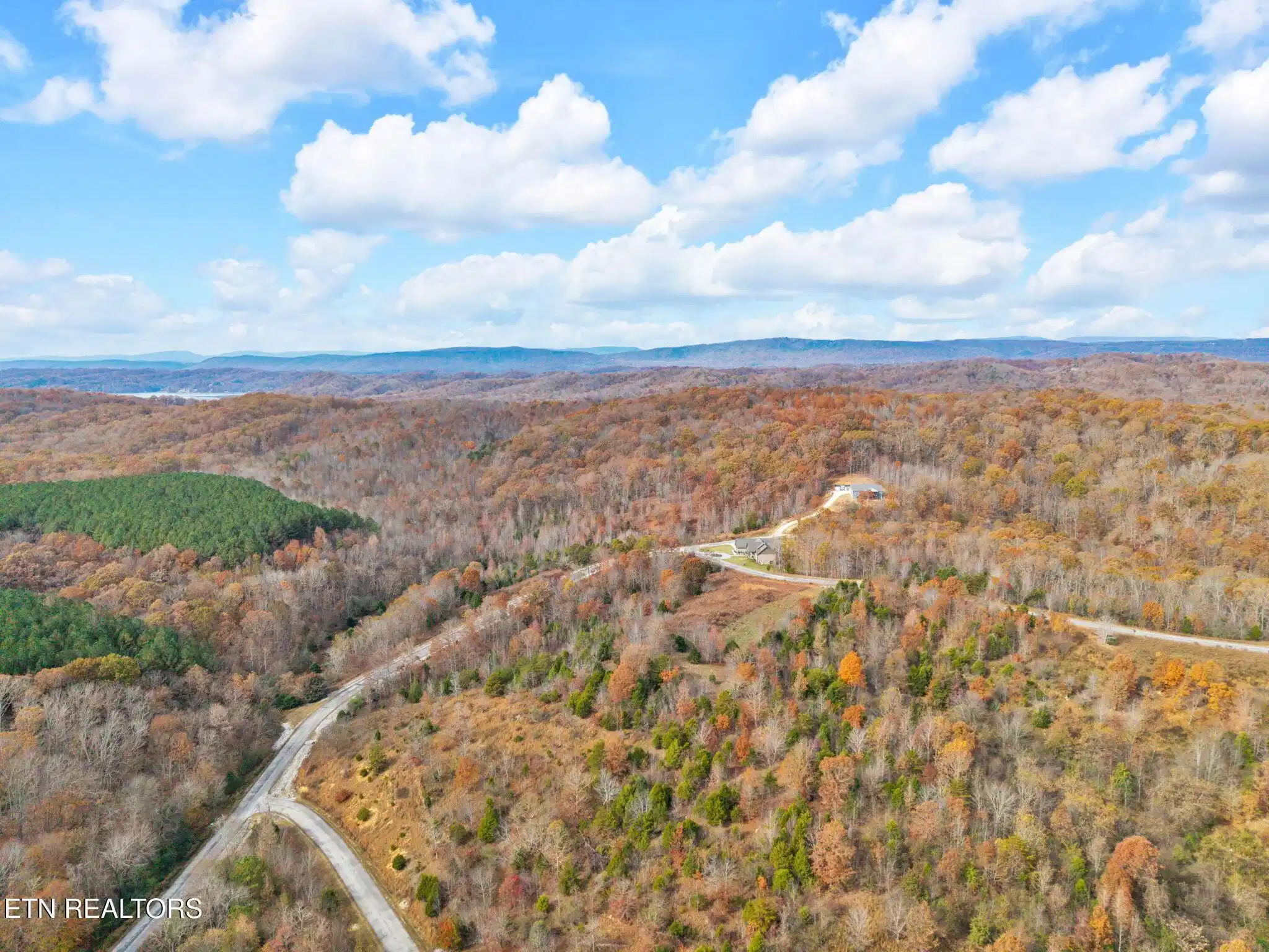 Image 1: 1-web-or-mls-Emerald Pointe Circle Rockw