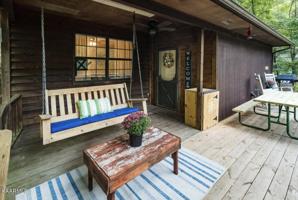 112 White Oak Lane