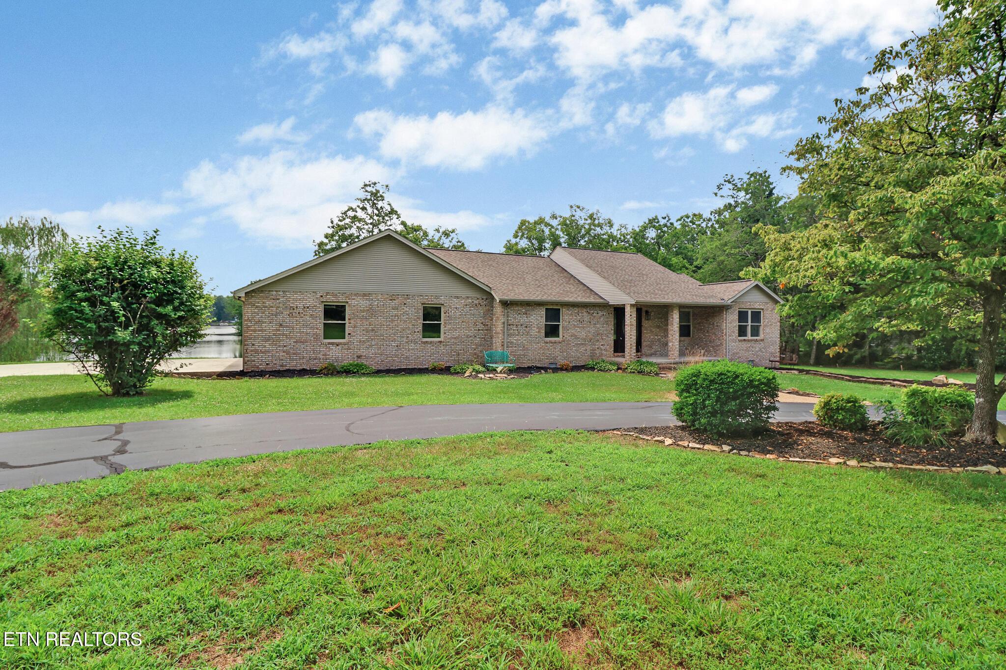 Image 1: if1a7776-if1a7780