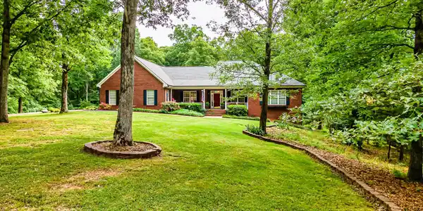 300 Twin Coves Drive