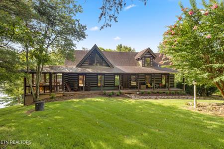 190 Ridgeview Circle