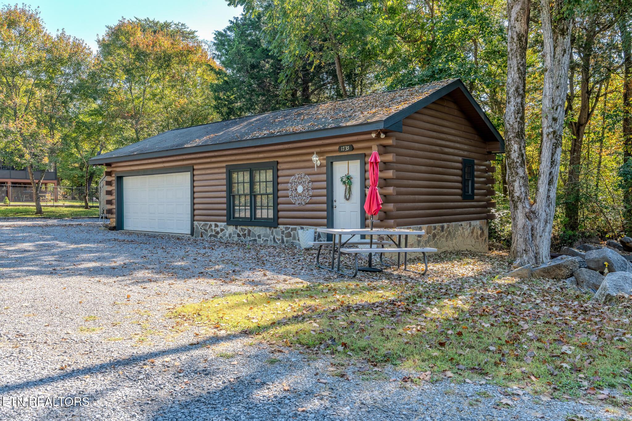 Image 3: 2216FrenchBroadRiverRd-49