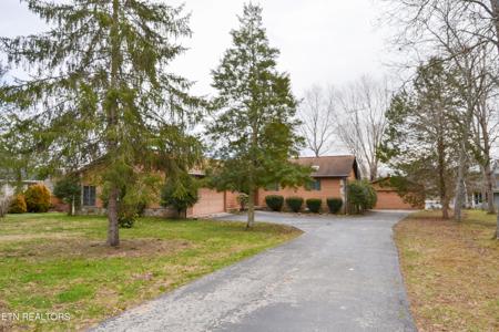 8337 Cherokee Trail