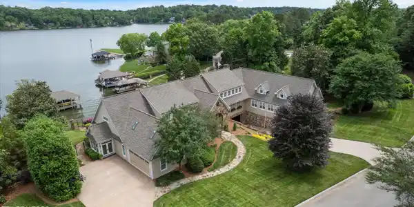 119 Blue Herron Drive
