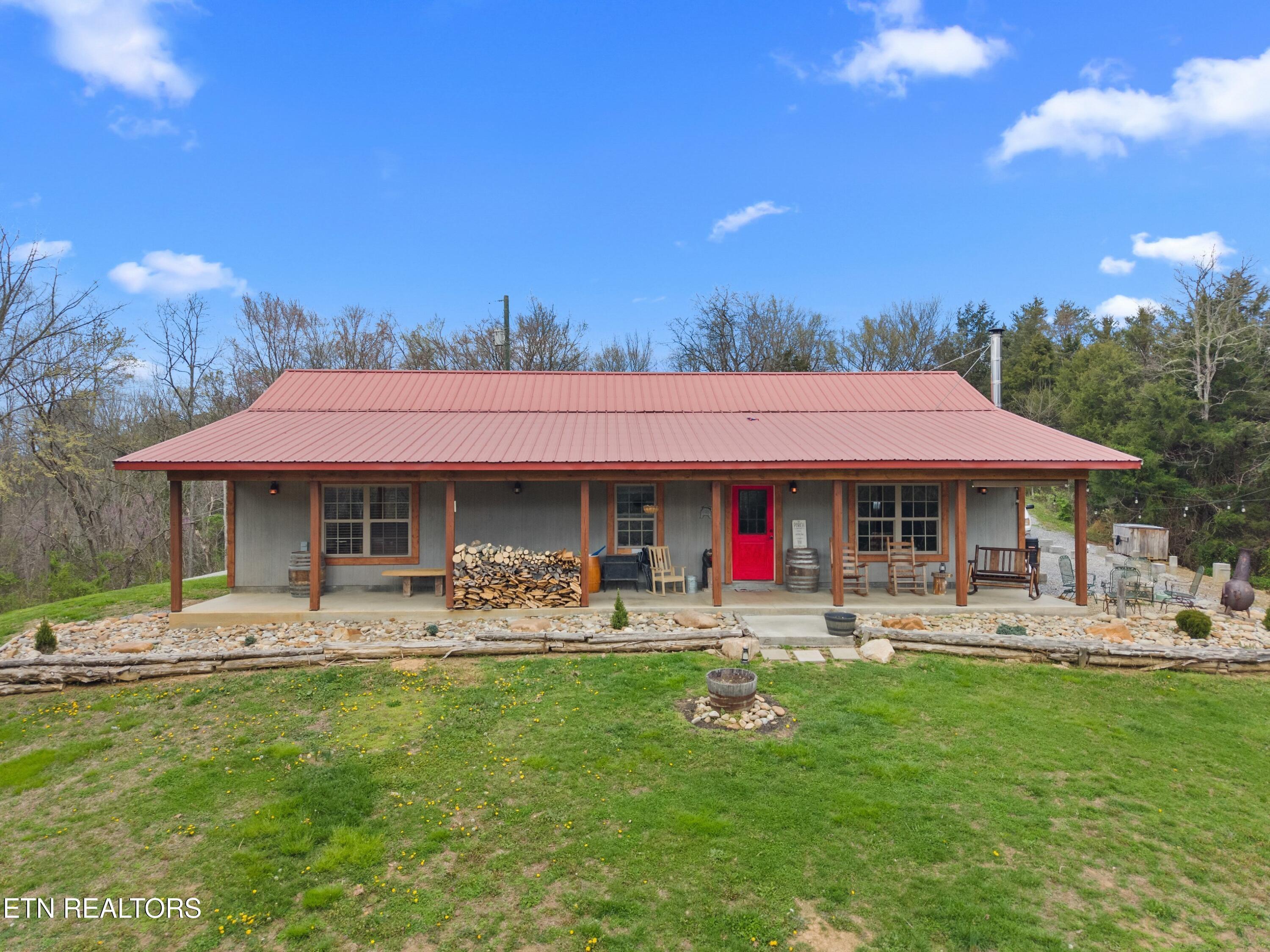 Image 4: 003-2357HallRoad-Dandridge-TN-37725-SMAL