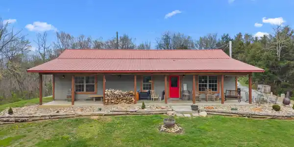 Image 4: 003-2357HallRoad-Dandridge-TN-37725-SMAL