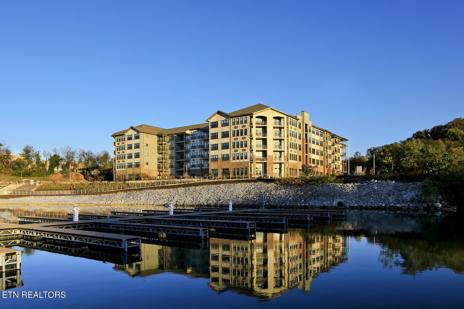 Image 2: CityView at Riverwalk
