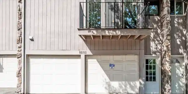 1818 Cherokee Bluff Drive