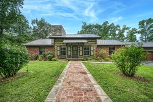 2030 Cravens Drive