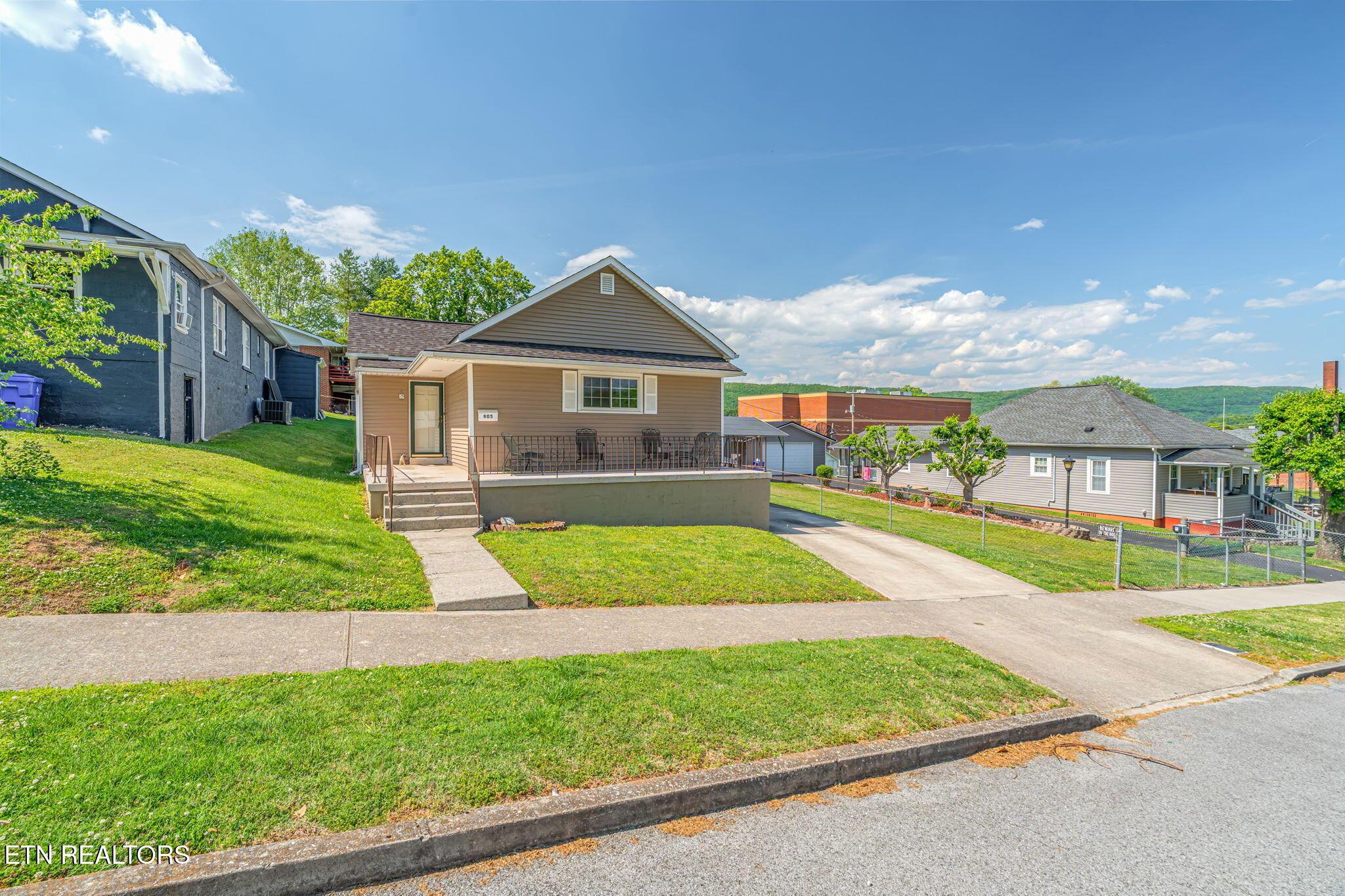 Image 1: 4-web-or-mls-905 Cumberland Street-27