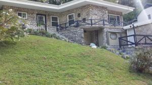 327 Colwyn St