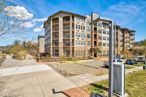 445 W Blount Ave