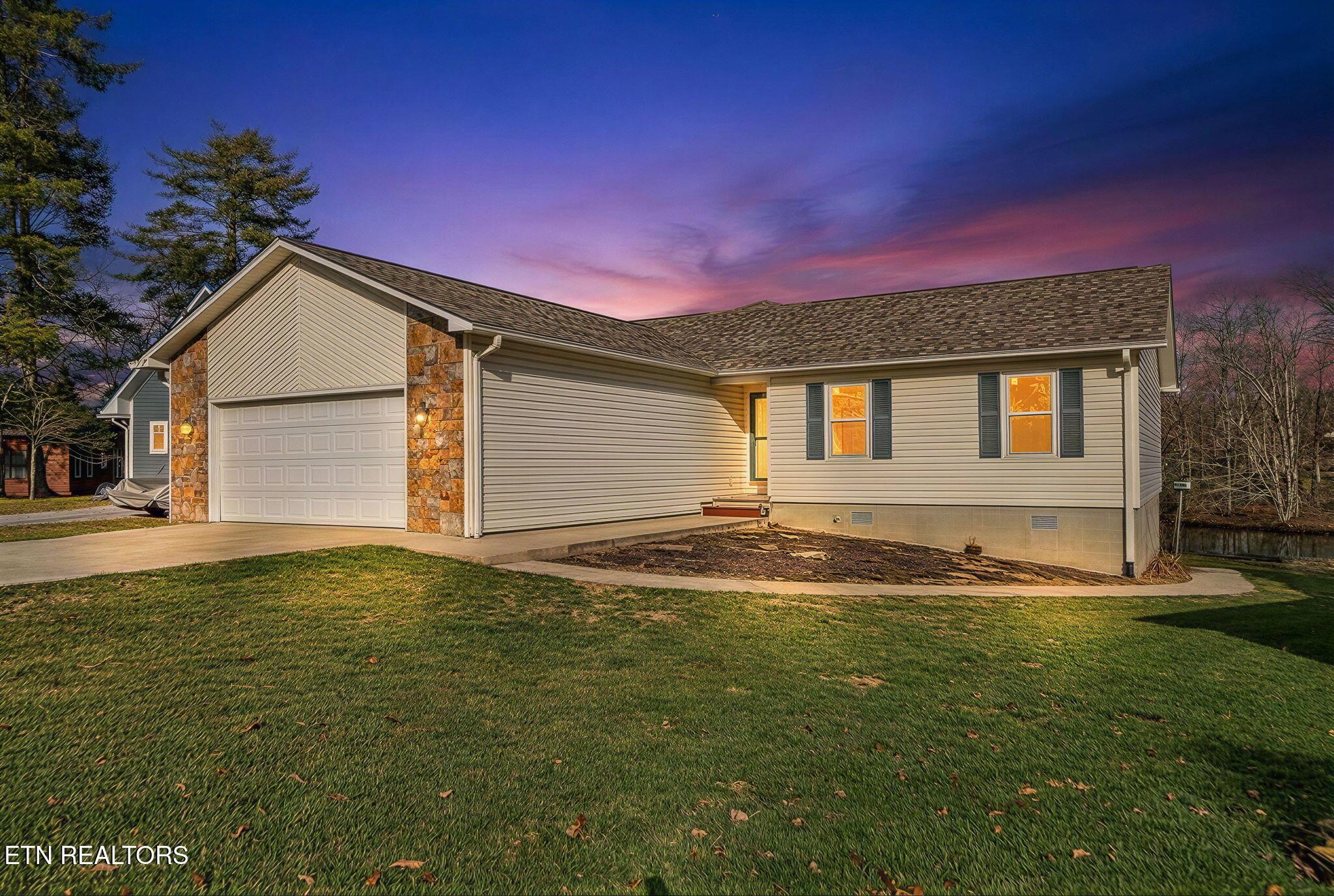 Image 2: 2