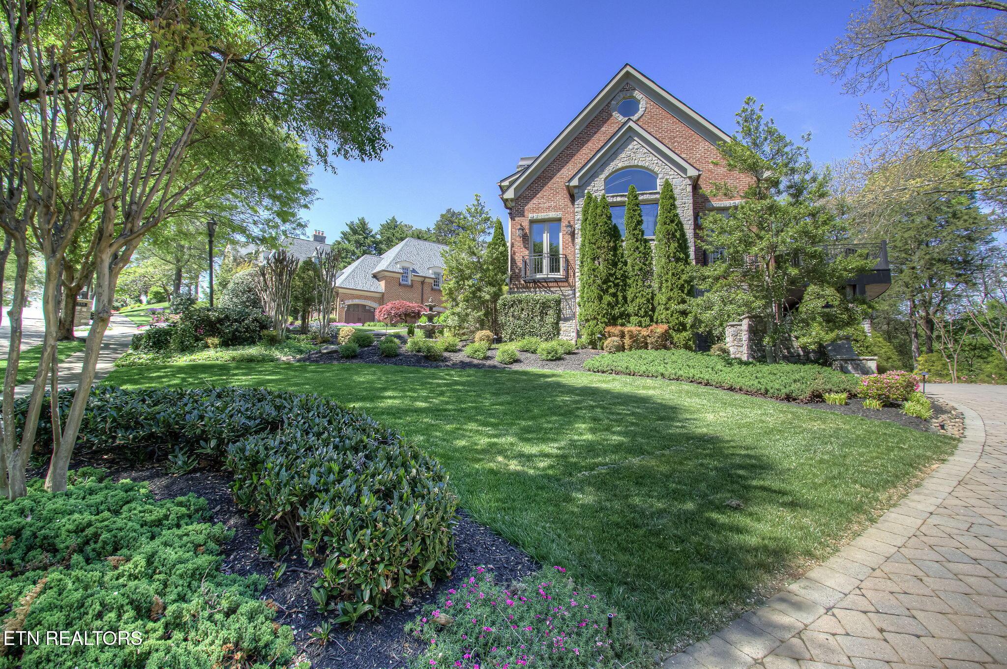 Image 2: Magnificent Design