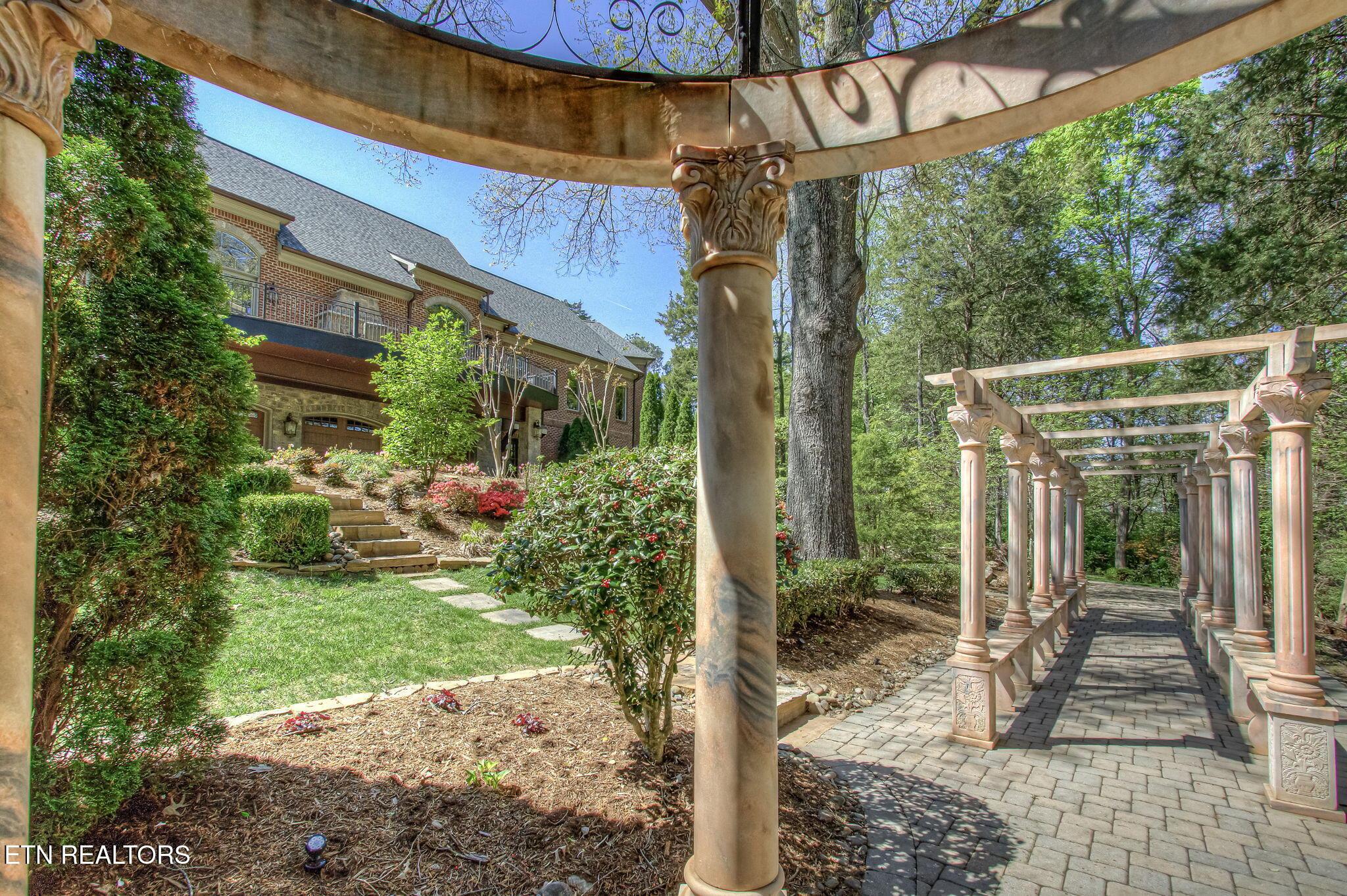 Image 4: TN Marble Gazebo and Pergola