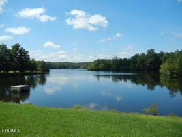Lot 6 Emerald 201 Place